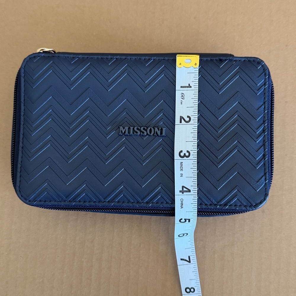 MISSONI For Delta Navy Chevron Cosmetic Case - Picture 4 of 6